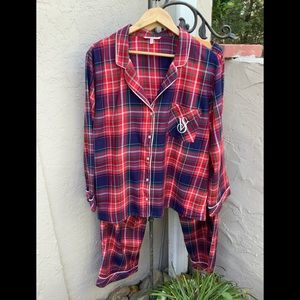 Victoria’s Secret Women’s Pajama Set, Size XL, Light Weight & Soft